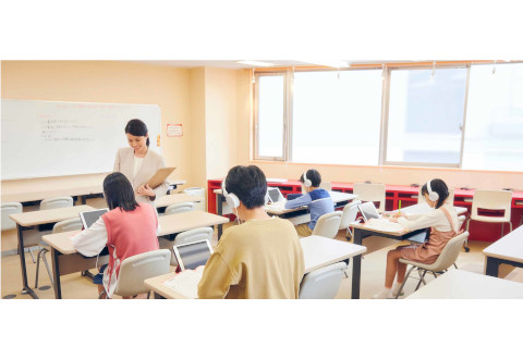 自立学習RED イオンモール東員教室